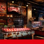 Açougueiro profissional: dia a dia, preparo de balcão, salário e relação com clientes